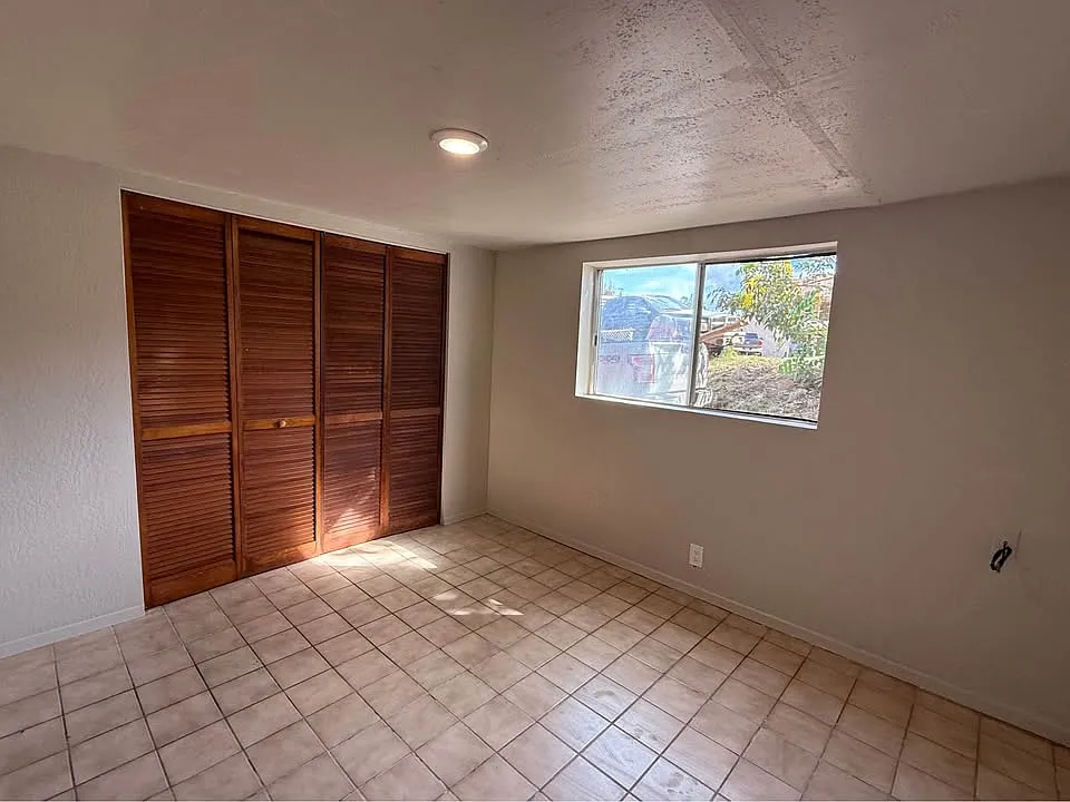 4560 Menehune Road - Unit B — Photo 4