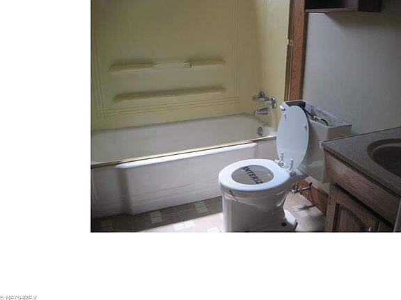 4th image of 1516 Maplecrest Dr