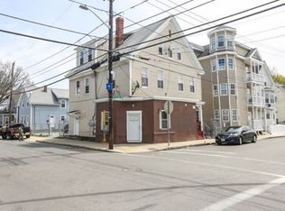 37 Bennington St, Lawrence, MA 01841