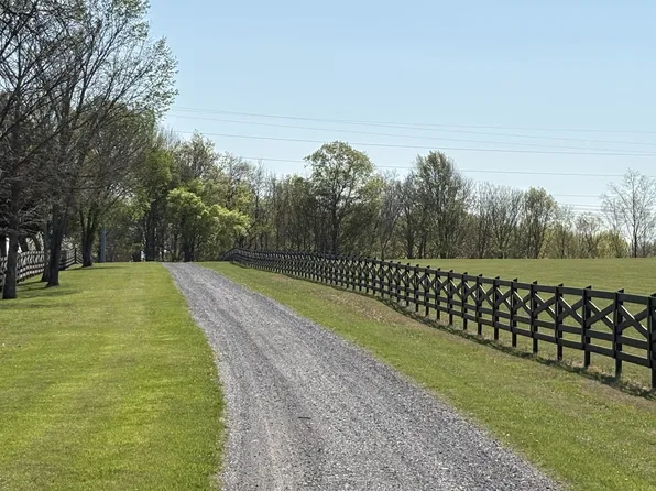 2049 Liebengood Rd, Goodlettsville, TN 37072