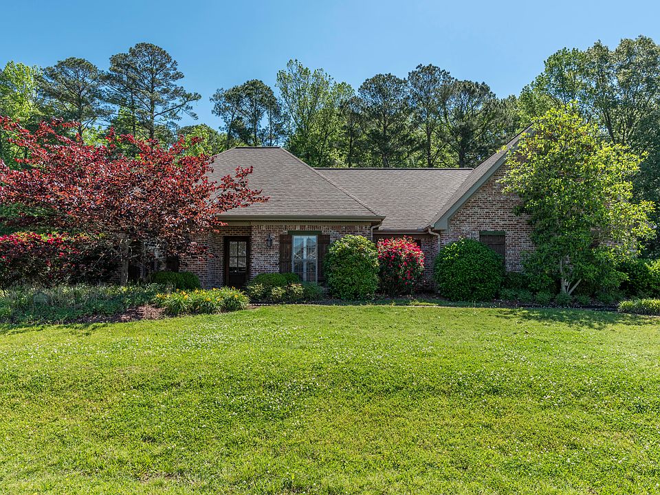 1st image of 791 White Oak Ln