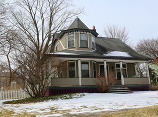 5152 Benton Ave, Downers Grove, IL 60515