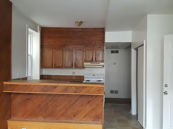 4th image of 510 W 9th St APT 1