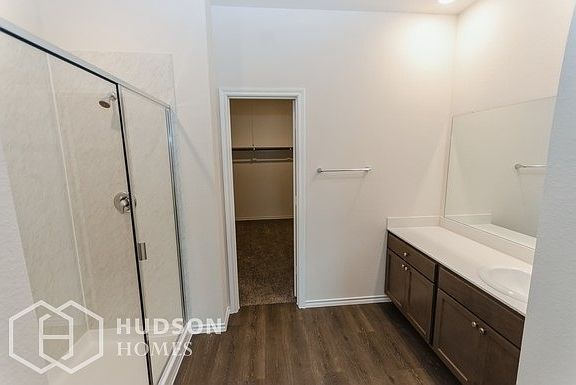 5th image of 644 Excelsior Dr