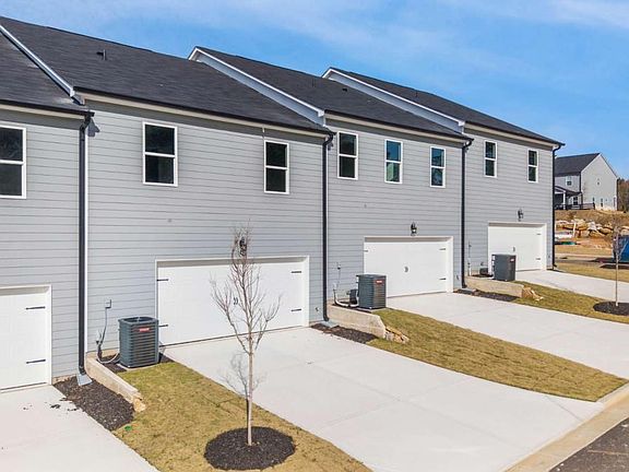 5th image of 401 Whitehorse Way #42
