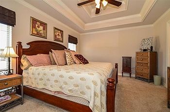 5th image of 406 Half Moon Ln