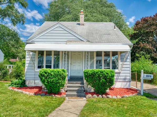 2076 Greenfield Rd, Berkley, MI 48072