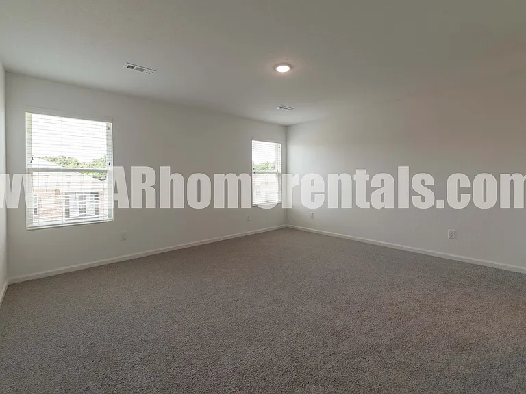 1125 Gallery Dr — Photo 9