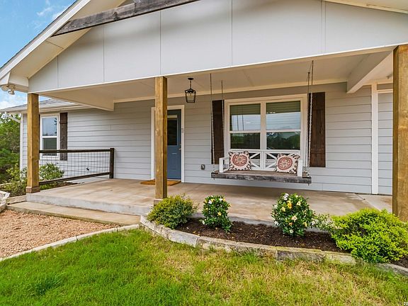 2nd image of 1060 POPLAR CT