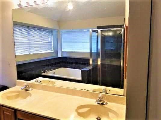 2nd image of 1650 Hancock Dr