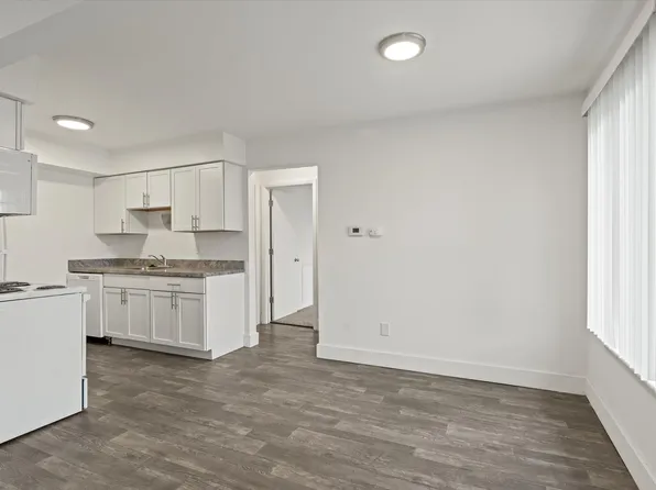 French Quarter Apartments