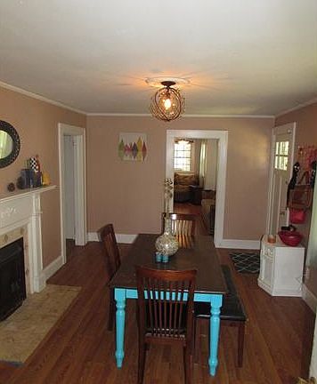 4th image of 201 Clegg St