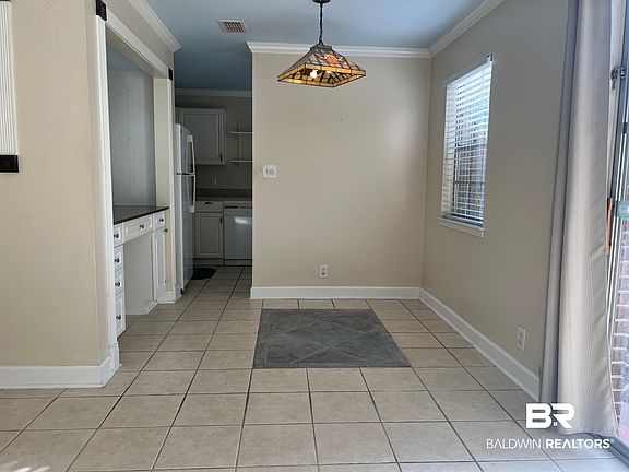 3rd image of 125 E 22nd Ave APT 15