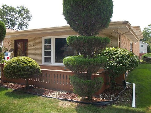 2nd image of 9216 S Massasoit Ave