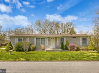 204 N 3rd St, Halifax, PA 17032