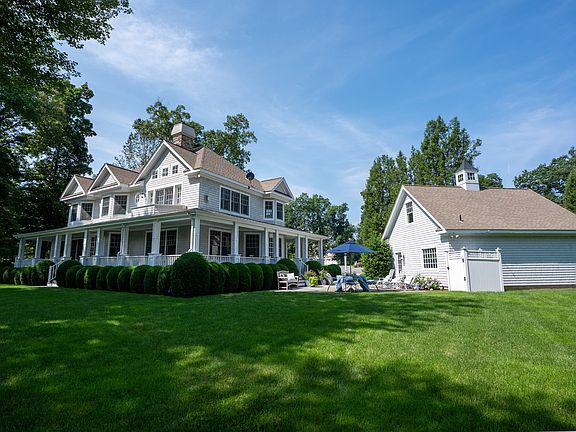 3rd image of 205 & 206 Fox Hopyard Road