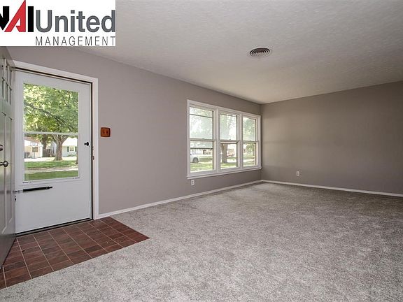 2nd image of 3149 Isabella St