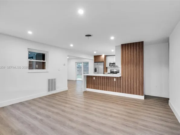 3180 NE 10th Ter, Pompano Beach, FL 33064