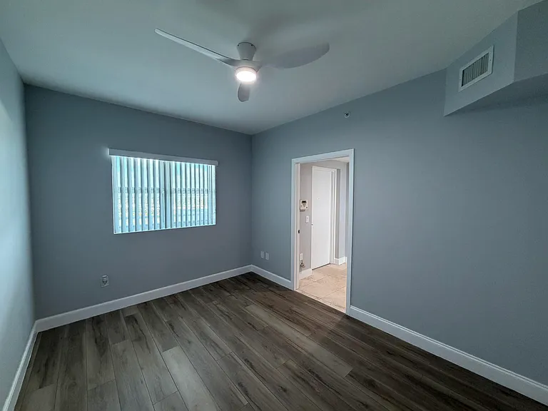 15051 Royal Oaks Ln — Photo 18