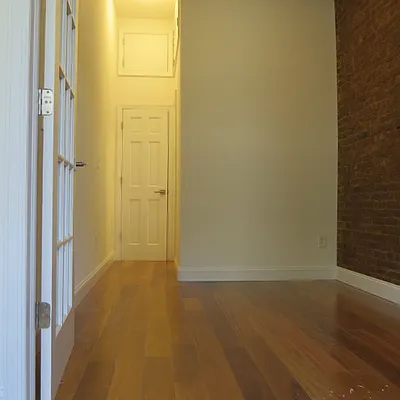 Rented by Centric New York | media 8