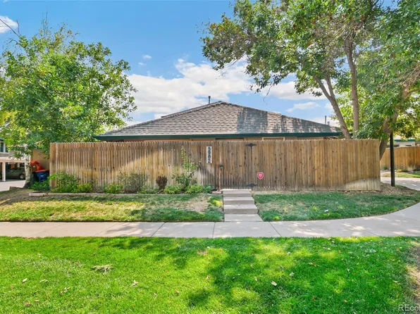 5902 S Willow Way, Englewood, CO 80111