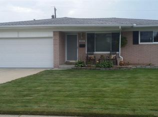 36318 Idaho Dr, Sterling Heights, MI