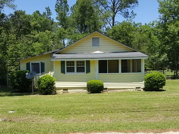 123 E Elman St, Ty Ty, GA 31795