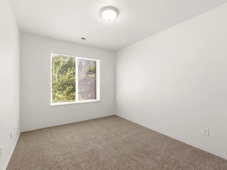 2322 NW 168th Pl — Photo 27