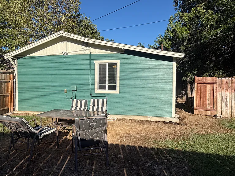 3726 Briscoe St — Photo 18