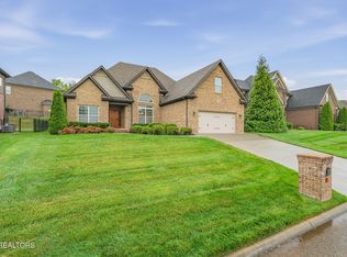 12025 Poplar Meadow Ln, Knoxville, TN 37932