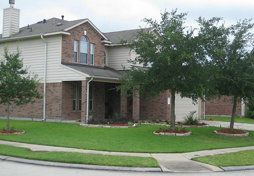 7402 Buckeye Court.
