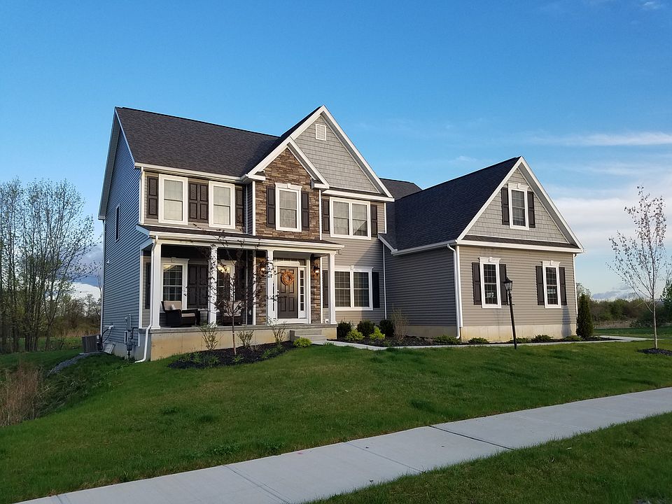 1st image of 17 Maiden Cir