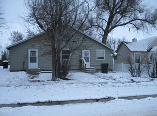 404-406 E Broadway Rd #W, Williston, ND 58801