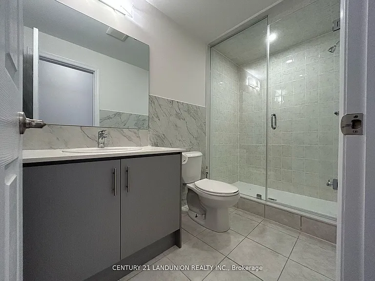 111 Mumbai Dr — Photo 18