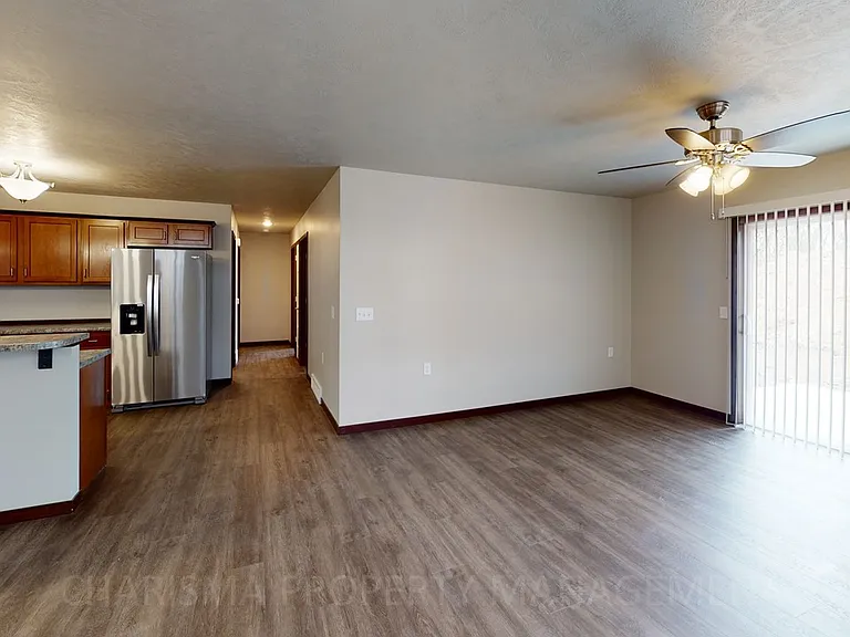 Vernon Drive Townhomes — Photo 14