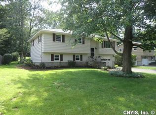 24 Gettman Dr, Baldwinsville, NY 13027