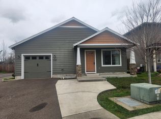 7629 Calaveras St, White City, OR 97503