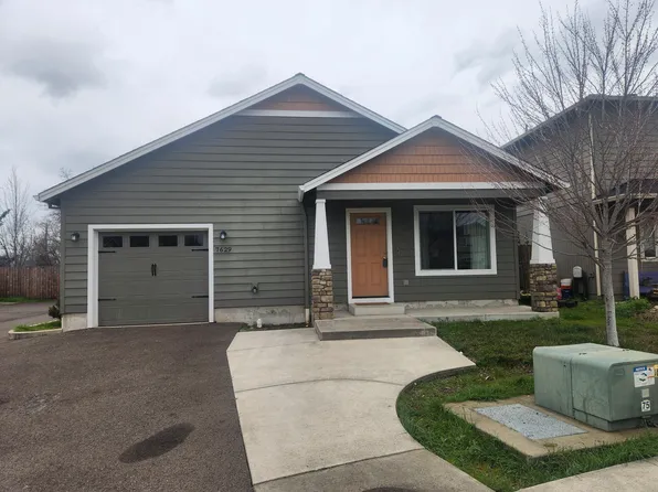 7629 Calaveras St, White City, OR 97503