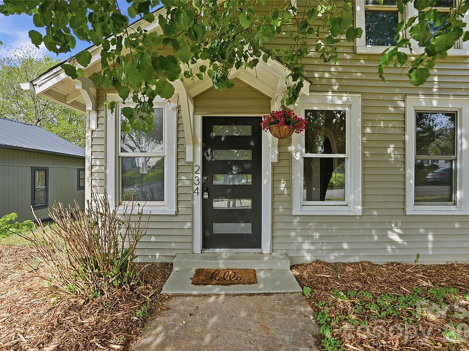 1st image of 234 S Ervin Ave