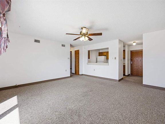 5th image of 730 S Market St APT 22
