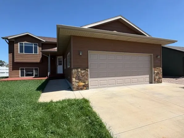 5016 Dylan Dr, Rapid City, SD 57703