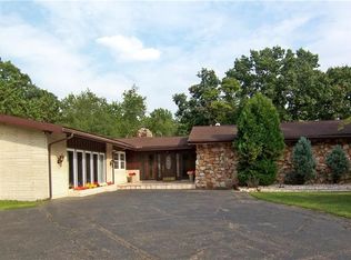 122 Rector Rd, Parkersburg, WV 26105