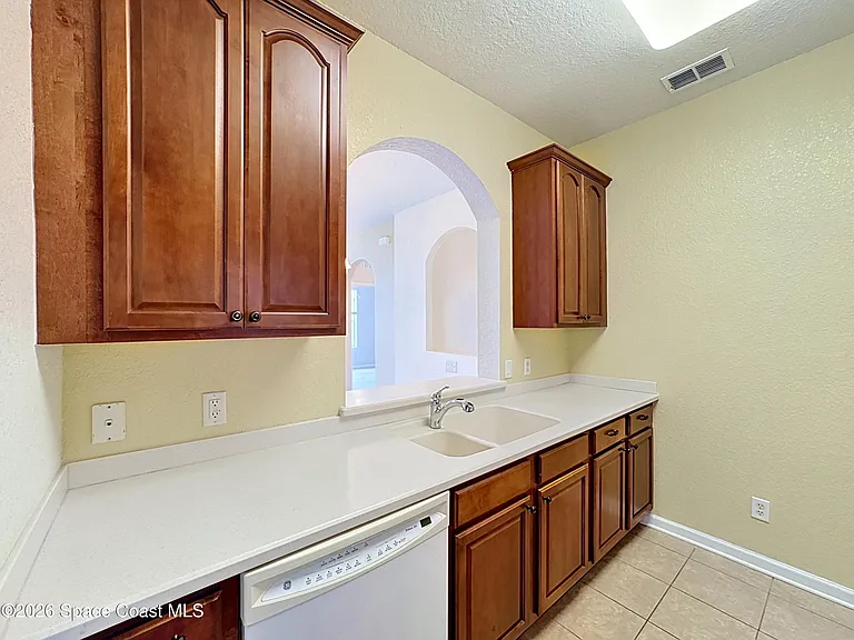 1626 Peregrine Cir #408 — Photo 10