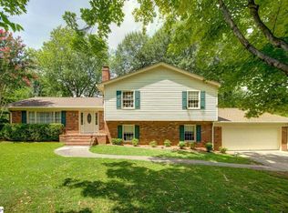 11 Tara Ave, Taylors, SC 29687