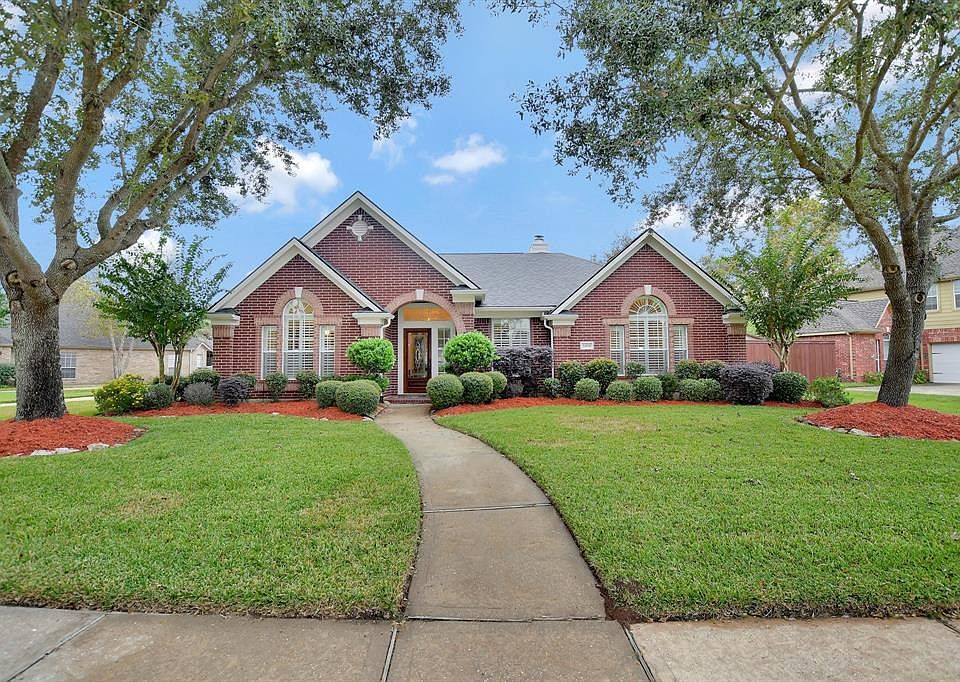 1st image of 2858 Martina Dr