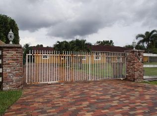 13951 SW 24th St, Davie, FL 33325