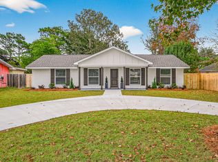 333 Woodland Ave, Mary Esther, FL 32569