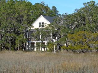 2216 Moss St, Beaufort, SC 29902