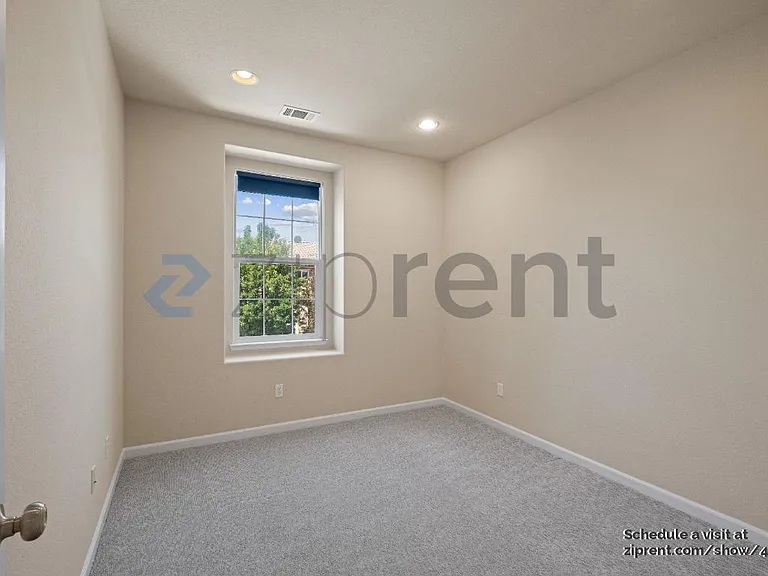5023 Queensbury Way — Photo 25