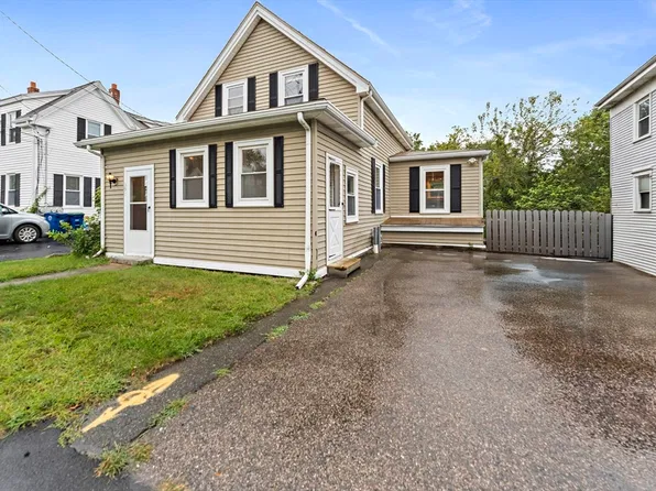 391 Commercial St, Braintree, MA 02184